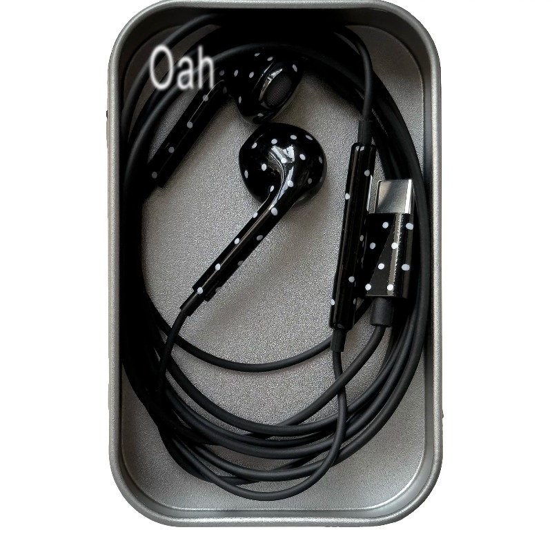 오아 폴카 도트 유선 이어폰 ABS 소재 타입-C/라이 - Headphones 리뷰 및 가격